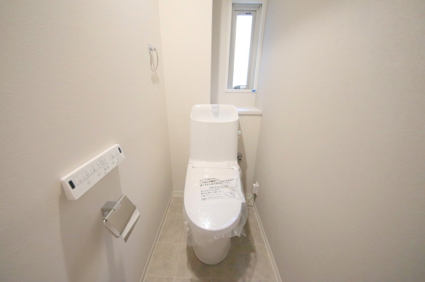 ハイネスアミティ鶴間弐番館