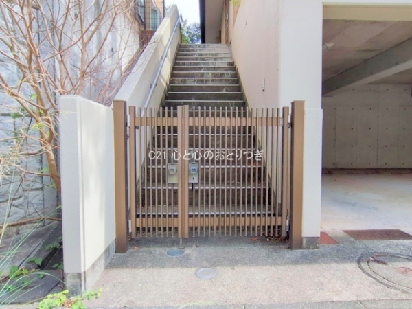 横浜市青葉区荏子田２丁目の中古一戸建て