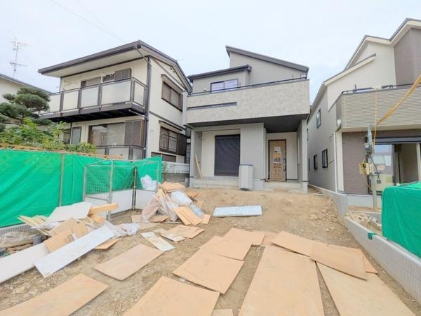 町田市成瀬台2丁目2期　新築分譲住宅　2号棟