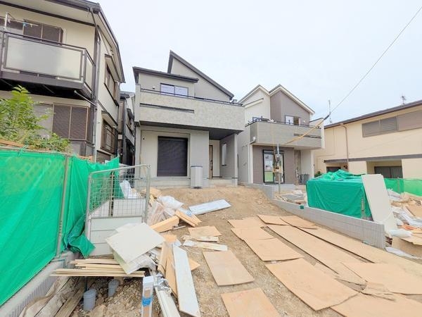 町田市成瀬台2丁目2期　新築分譲住宅　2号棟