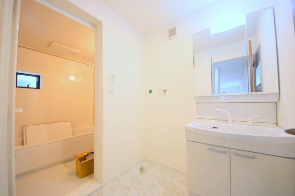 相模原市南区南台2丁目1期　新築分譲住宅　2号棟