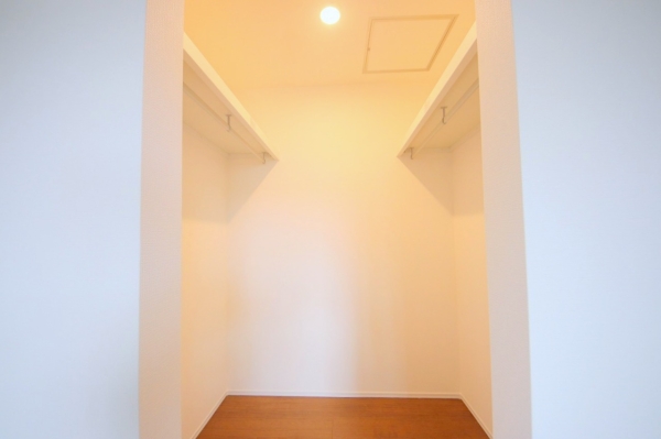 相模原市南区南台2丁目1期　新築分譲住宅　2号棟