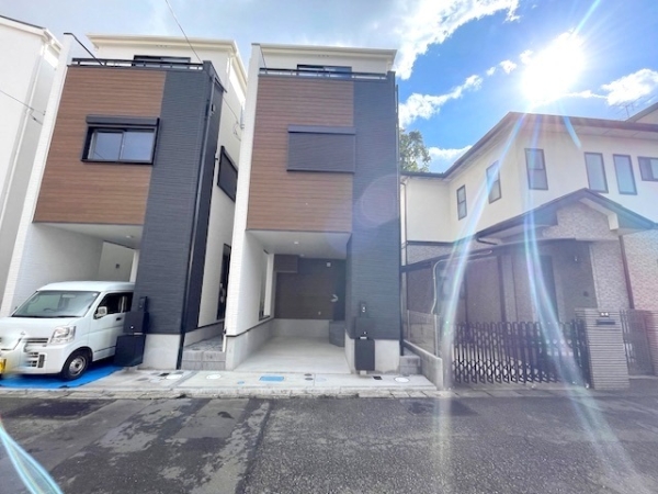 相模原市南区南台2丁目1期　新築分譲住宅　2号棟