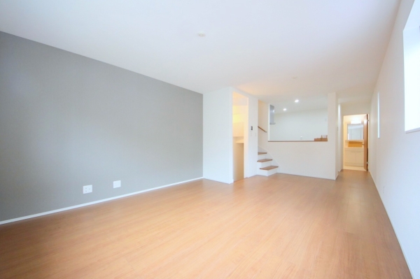 相模原市南区南台2丁目1期　新築分譲住宅　2号棟