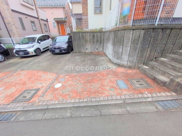 町田市鶴川４丁目の中古一戸建て