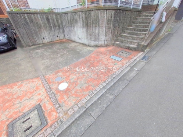 町田市鶴川４丁目の中古一戸建て