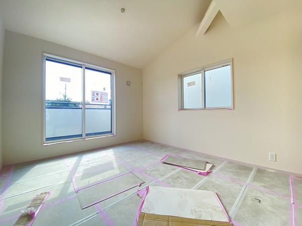 横浜市戸塚区汲沢６丁目　新築戸建　全２棟　１号棟