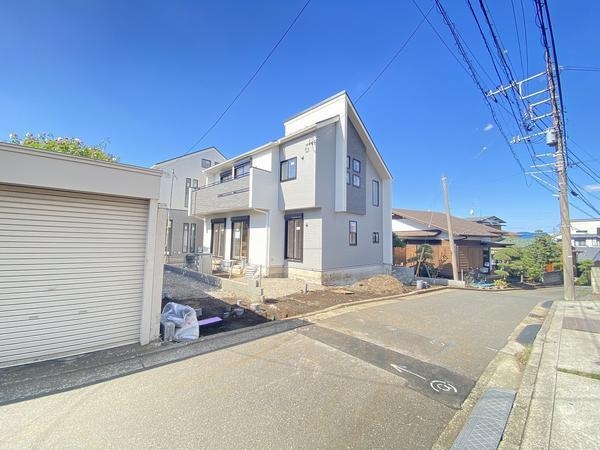 横浜市戸塚区汲沢６丁目　新築戸建　全２棟　１号棟