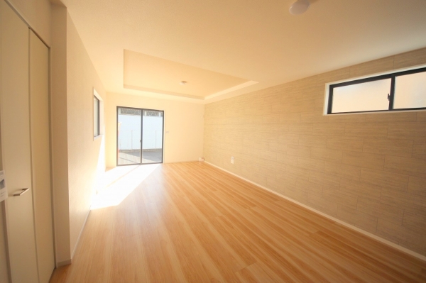 座間市入谷東3丁目2期　新築分譲住宅　2号棟