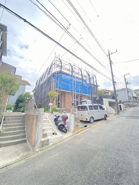 横浜市泉区白百合１丁目　新築戸建
