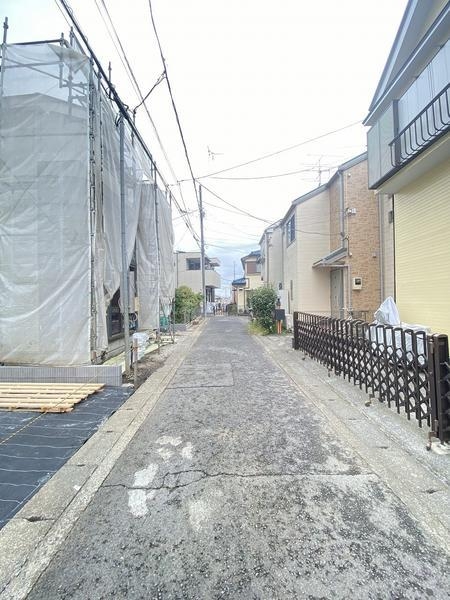 横浜市旭区南希望が丘 新築戸建(前面道路含む現地写真)