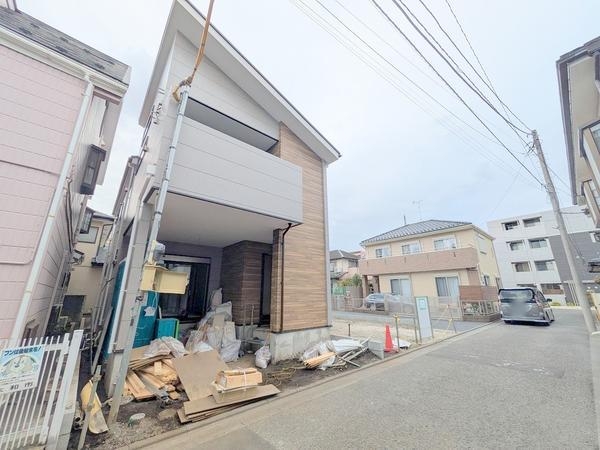 大和市鶴間1丁目2期 新築分譲住宅 2号棟(前面道路含む現地写真)