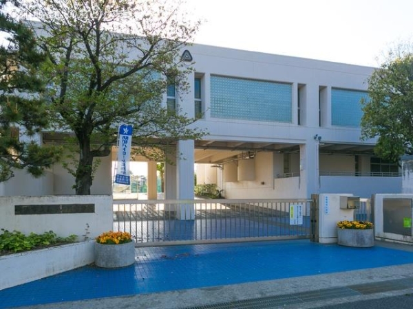 横浜市青葉区あざみ野3丁目 新築分譲住宅 2号棟(横浜市立あざみ野中学校)