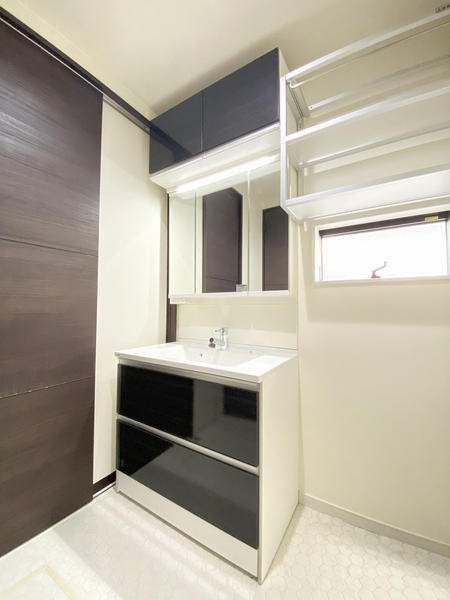 座間市入谷東4丁目　中古戸建