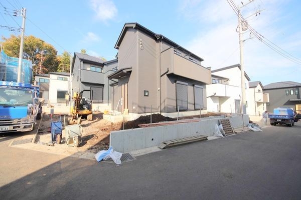 綾瀬市寺尾本町1丁目2期　新築分譲住宅　3号棟