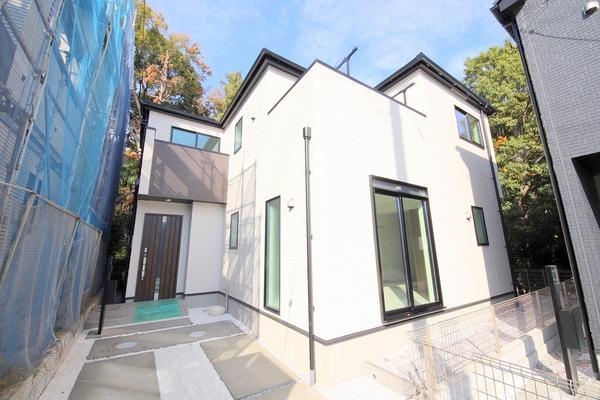 綾瀬市寺尾本町1丁目2期　新築分譲住宅　1号棟