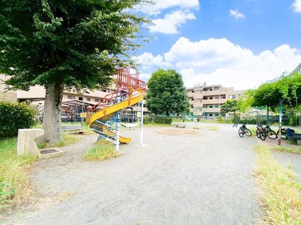 南町田パークホームズ(鶴間橋児童公園)