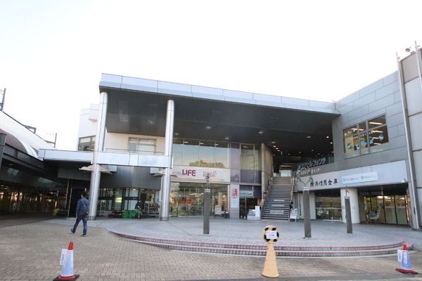 グレーシアシティ横濱いずみ中央ステーションアリーナフロントコ(そうてつローゼンいずみ中央店)