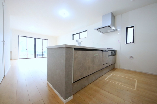 大和市草柳1丁目1期　新築分譲住宅　1号棟