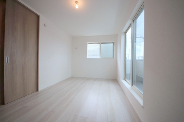 座間市ひばりが丘1丁目　新築分譲住宅　2号棟