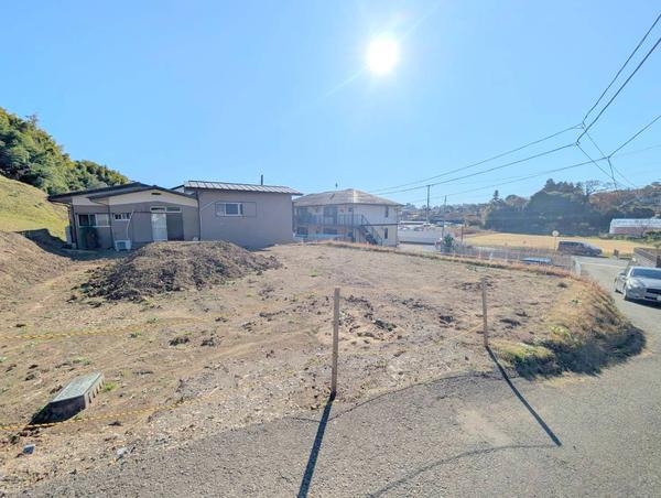 八王子市中山　建築条件なし売地　3区画