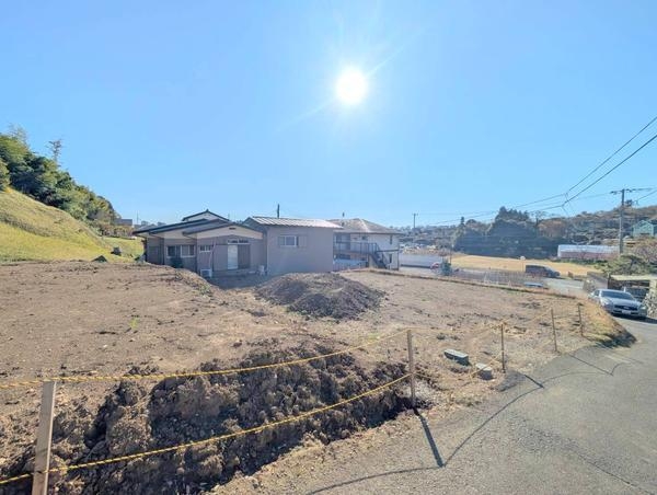 八王子市中山　建築条件なし売地　2区画