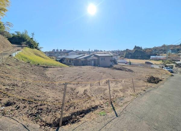 八王子市中山　建築条件なし売地　2区画