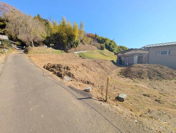 八王子市中山　建築条件なし売地　1区画