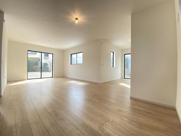 横浜市戸塚区戸塚町　新築戸建