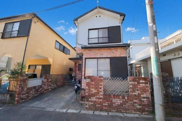 座間市ひばりが丘３丁目　戸建