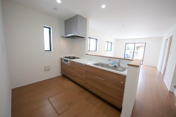 相模原市南区若松6丁目　新築分譲住宅　No2