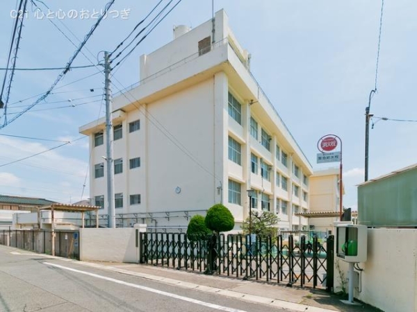 横浜市瀬谷区相沢７丁目の土地(横浜市立相沢小学校)