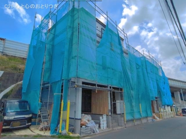 横浜市青葉区新石川3丁目　新築分譲住宅　2号棟