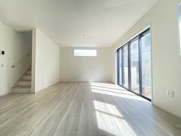 横浜市瀬谷区阿久和西２丁目　新築戸建　全３棟　３号棟