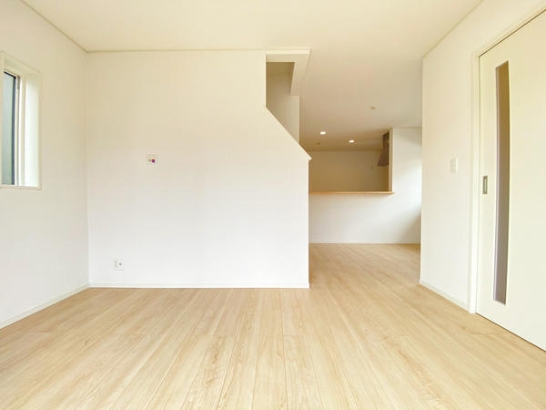 座間市明王　新築戸建
