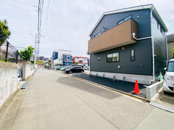 座間市明王　新築戸建