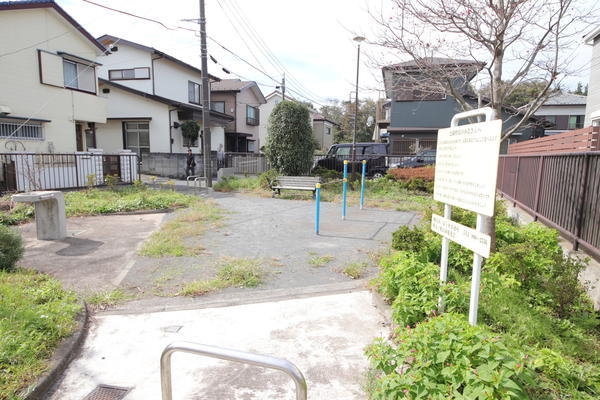 横浜市泉区和泉が丘３丁目の中古一戸建て(和泉土橋公園)