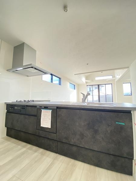 横浜市泉区中田南5丁目　新築戸建　全2棟　2号棟
