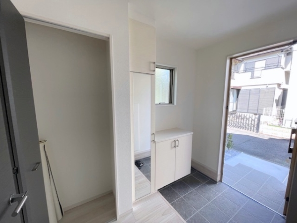 相模原市南区若松3丁目8期　新築分譲住宅　2号棟