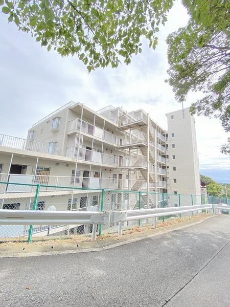 パイロットハウス・サン戸塚