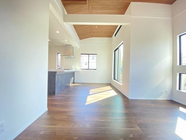 横浜市戸塚区戸塚町　新築戸建　全2棟　1号棟