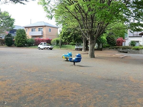 綾瀬分譲共同ビル(寺尾公園)