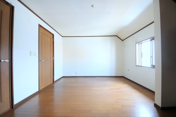 座間市ひばりが丘１丁目の中古一戸建て