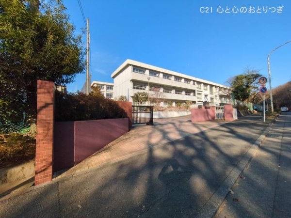 藤沢市大庭の土地(藤沢市立大庭中学校)