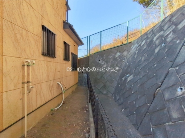 町田市本町田の中古一戸建て