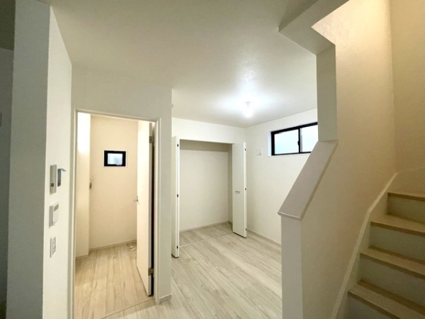 町田市成瀬台2丁目14期　新築分譲住宅　2号棟