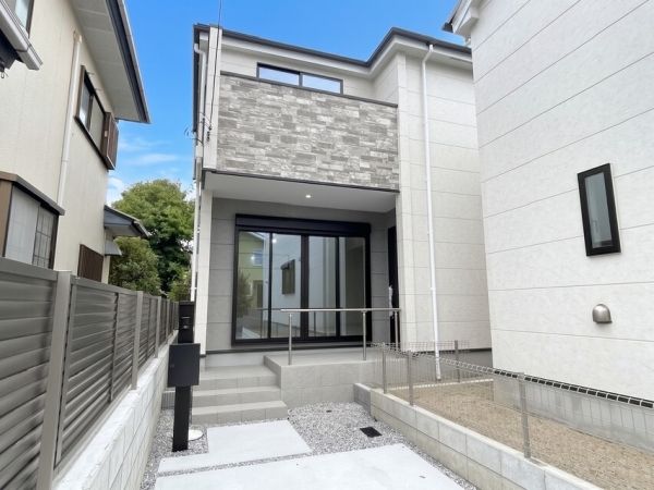 町田市成瀬台2丁目14期　新築分譲住宅　2号棟