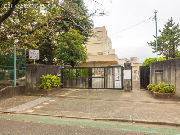 町田市成瀬台2丁目14期　新築分譲住宅　1号棟(町田市立成瀬台小学校)