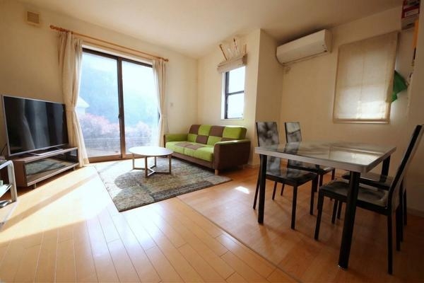 町田市本町田の中古一戸建て