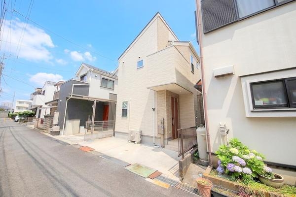 綾瀬市蓼川３丁目の中古一戸建て